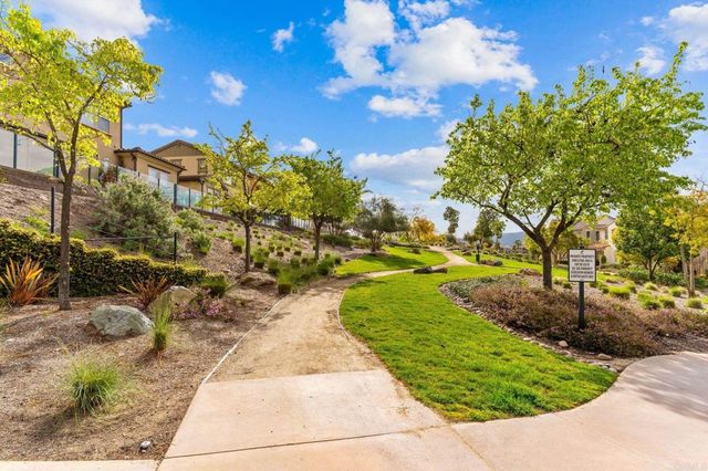 15968 Parkview Loop, San Diego, CA 92127