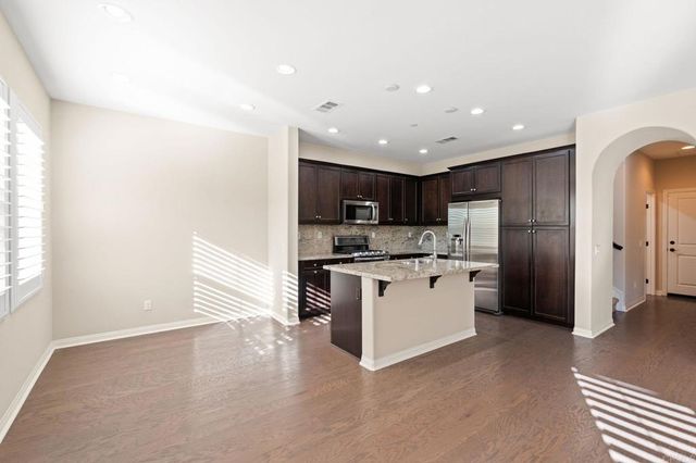 15968 Parkview Loop, San Diego, CA 92127