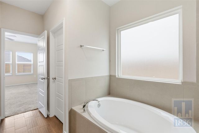 7800 Vista Mejor DR, Austin, TX 78744