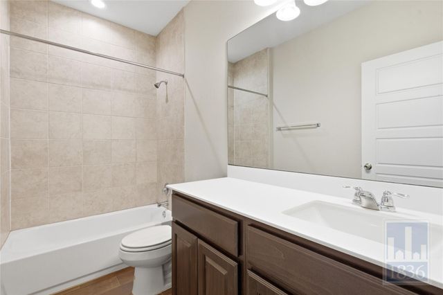 7800 Vista Mejor DR, Austin, TX 78744