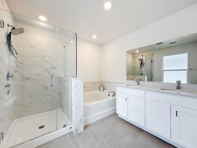 826 FLACH Drive, Jacksonville, FL 32259