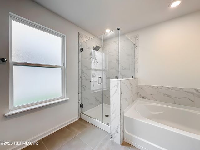 826 FLACH Drive, Jacksonville, FL 32259