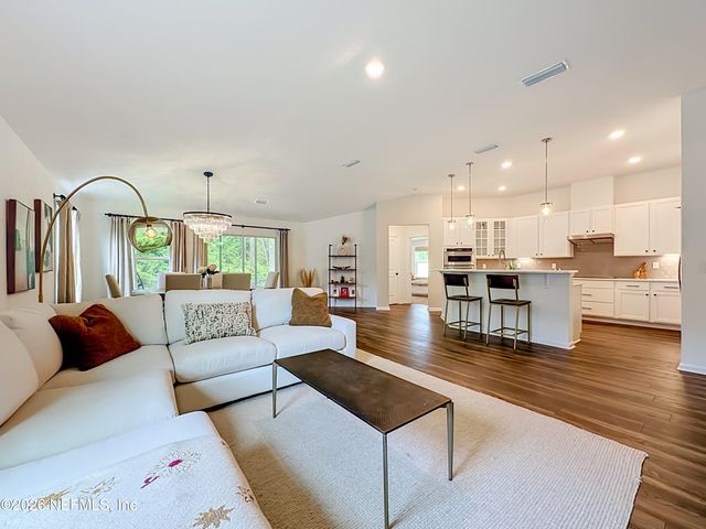 826 FLACH Drive, Jacksonville, FL 32259