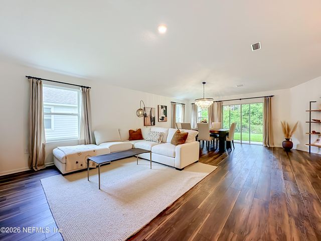826 FLACH Drive, Jacksonville, FL 32259