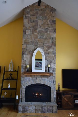 24160 Fairview Drive, New Boston, MI 48164