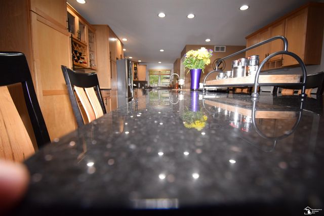 24160 Fairview Drive, New Boston, MI 48164