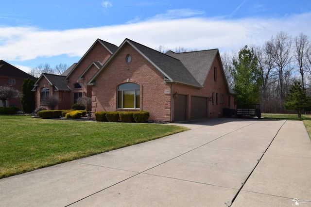 24160 Fairview Drive, New Boston, MI 48164