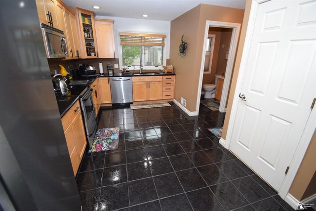 24160 Fairview Drive, New Boston, MI 48164