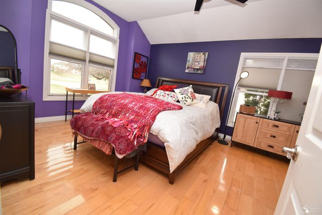 24160 Fairview Drive, New Boston, MI 48164