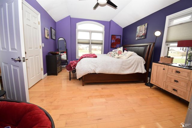 24160 Fairview Drive, New Boston, MI 48164