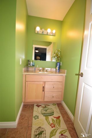 24160 Fairview Drive, New Boston, MI 48164