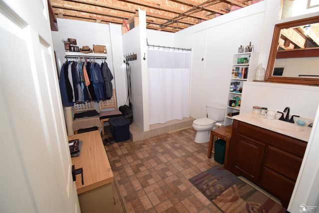 24160 Fairview Drive, New Boston, MI 48164