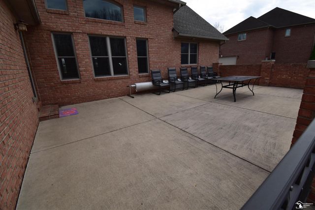 24160 Fairview Drive, New Boston, MI 48164