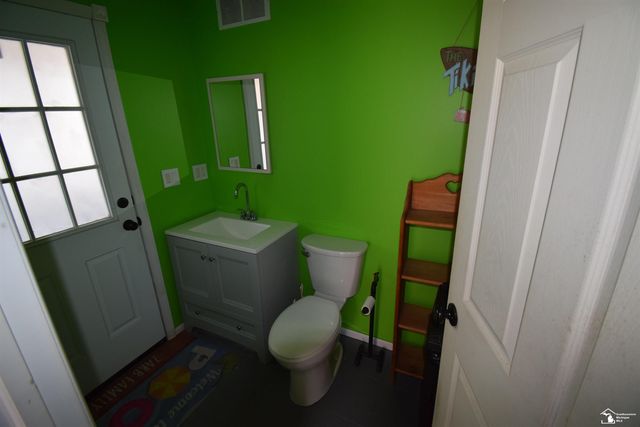 24160 Fairview Drive, New Boston, MI 48164