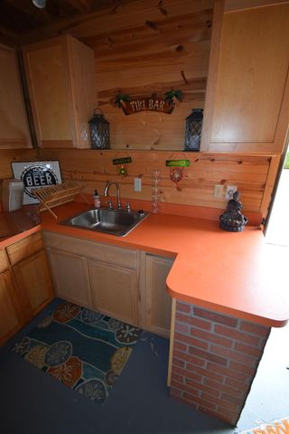 24160 Fairview Drive, New Boston, MI 48164