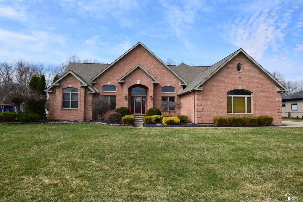 24160 Fairview Drive, New Boston, MI 48164
