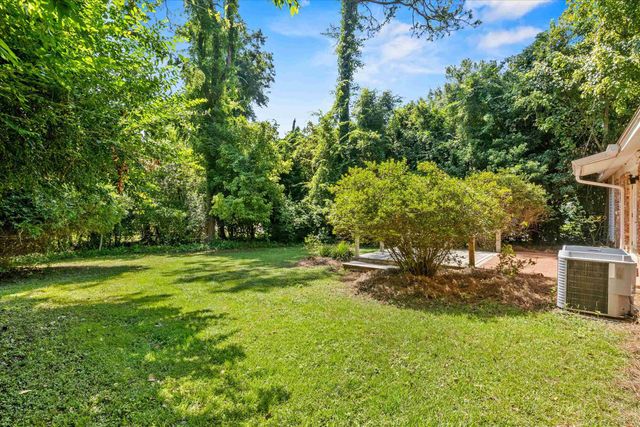 2301 Spoonwood Drive, Tallahassee, FL 32303