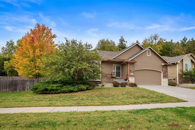 5100 Shadowridge Drive, Manhattan, KS 66503