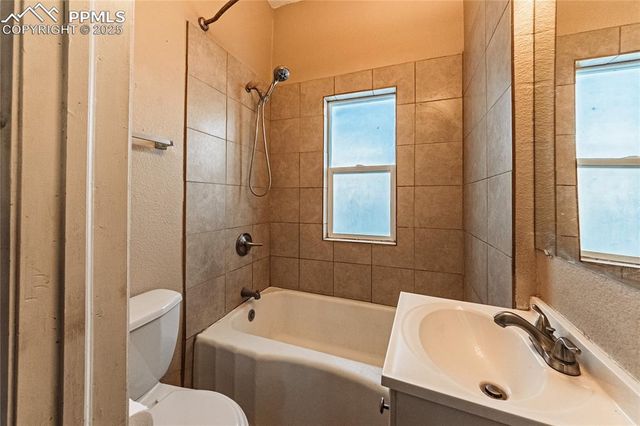 1503 Cheyenne Boulevard, Colorado Springs, CO 80906