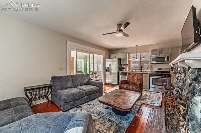 1503 Cheyenne Boulevard, Colorado Springs, CO 80906