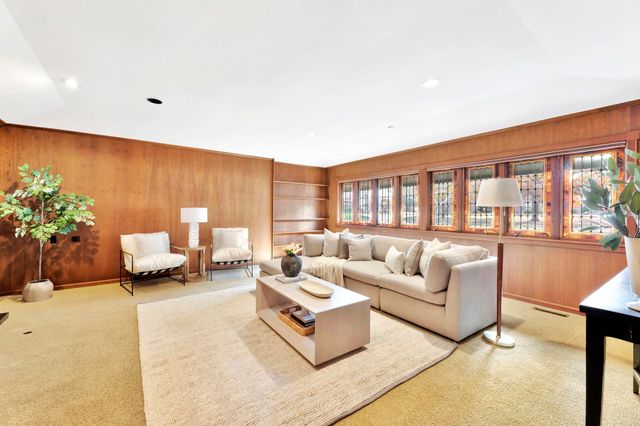 8919 E Boxthorn St, Wichita, KS 67226