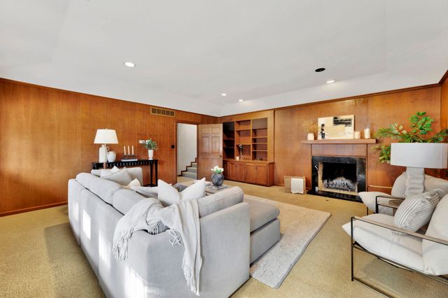 8919 E Boxthorn St, Wichita, KS 67226