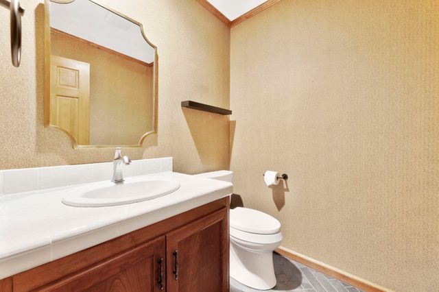 8919 E Boxthorn St, Wichita, KS 67226