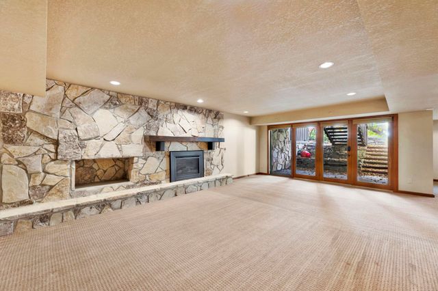 8919 E Boxthorn St, Wichita, KS 67226