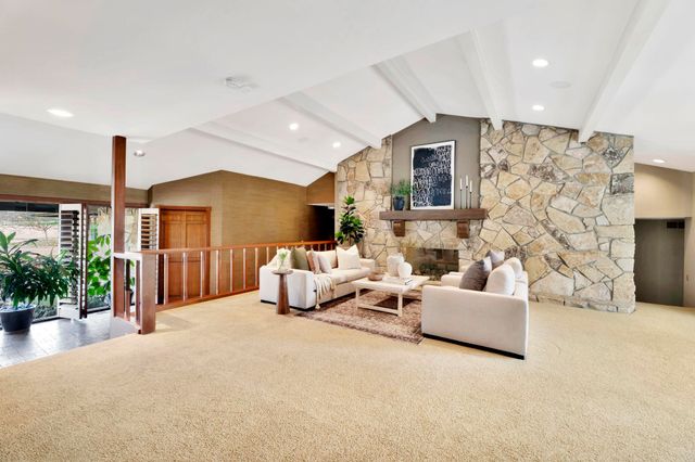 8919 E Boxthorn St, Wichita, KS 67226