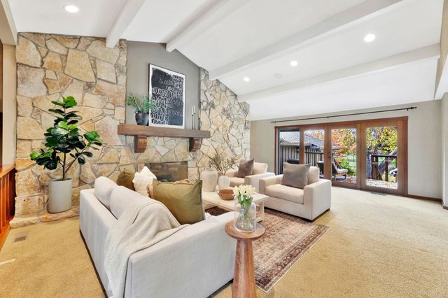 8919 E Boxthorn St, Wichita, KS 67226