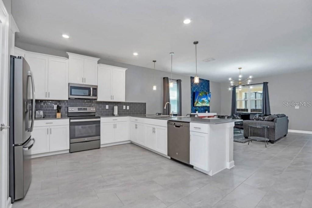 Image 12 of property listing at 2846 BOOKMARK DRIVE, Kissimmee, FL 34746