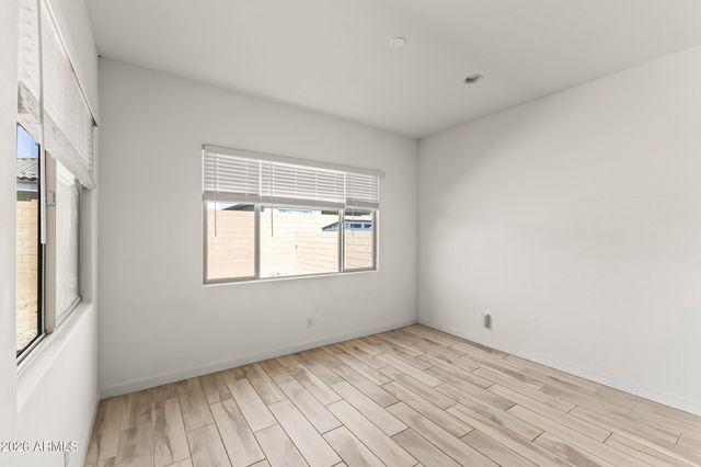 9342 W ROMA Avenue, Phoenix, AZ 85037