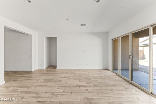 9342 W ROMA Avenue, Phoenix, AZ 85037