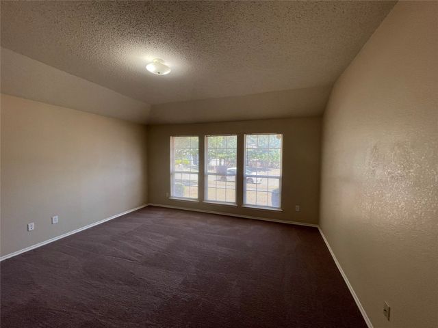 713 Horseshoe Court, Desoto, TX 75115