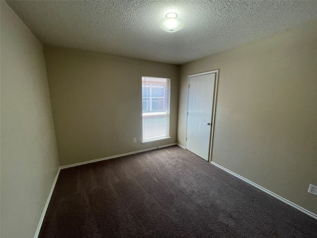 713 Horseshoe Court, Desoto, TX 75115