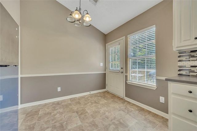 13 Oak Grove Lane NW, Adairsville, GA 30103