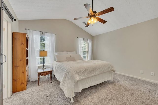 13 Oak Grove Lane NW, Adairsville, GA 30103