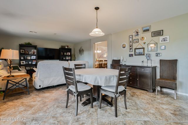 1251 W Molinetto Drive, Oro Valley, AZ 85737