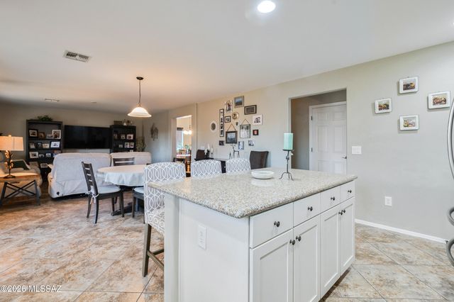 1251 W Molinetto Drive, Oro Valley, AZ 85737