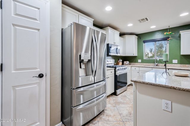 1251 W Molinetto Drive, Oro Valley, AZ 85737