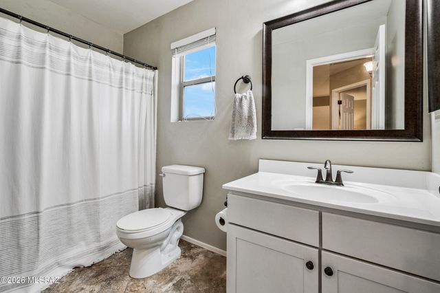 1251 W Molinetto Drive, Oro Valley, AZ 85737