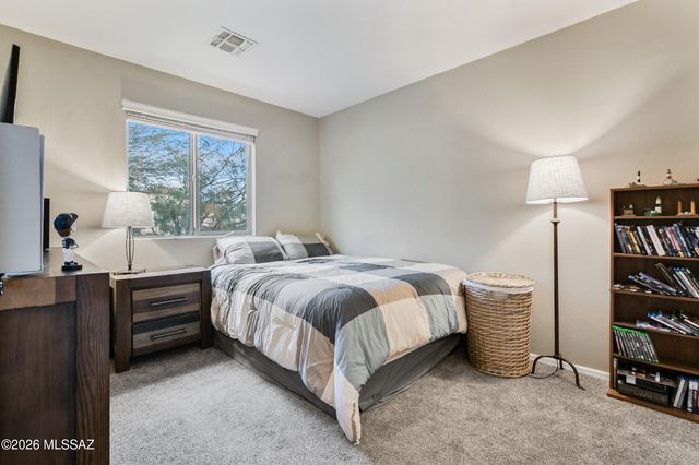 1251 W Molinetto Drive, Oro Valley, AZ 85737