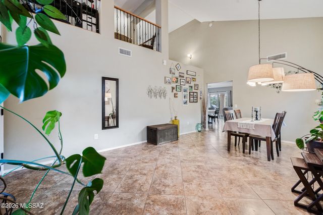 1251 W Molinetto Drive, Oro Valley, AZ 85737