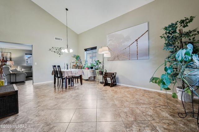 1251 W Molinetto Drive, Oro Valley, AZ 85737