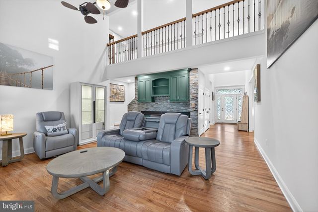2623 PIKE CREEK RD, Wilmington, DE 19808