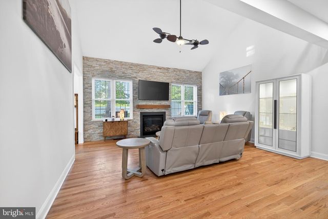 2623 PIKE CREEK RD, Wilmington, DE 19808