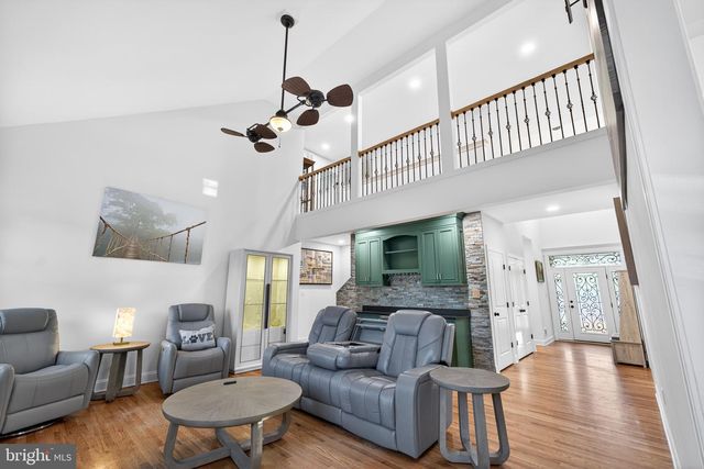2623 PIKE CREEK RD, Wilmington, DE 19808