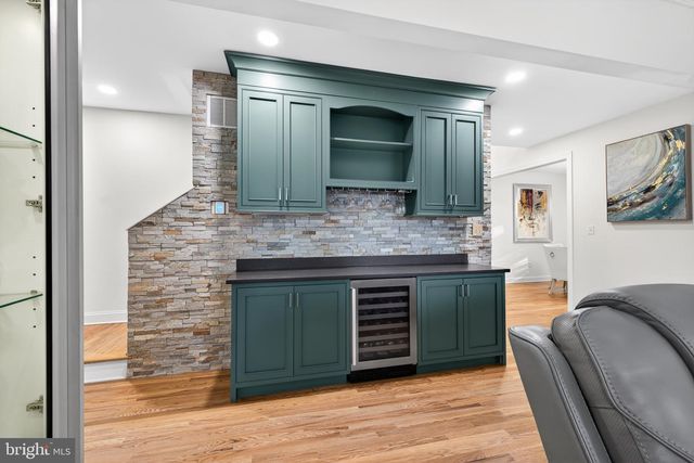 2623 PIKE CREEK RD, Wilmington, DE 19808