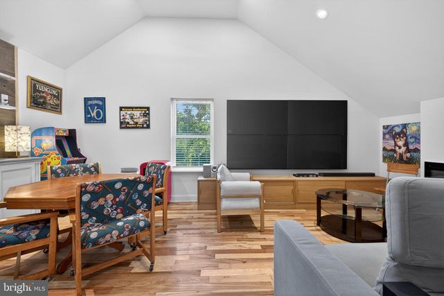 2623 PIKE CREEK RD, Wilmington, DE 19808