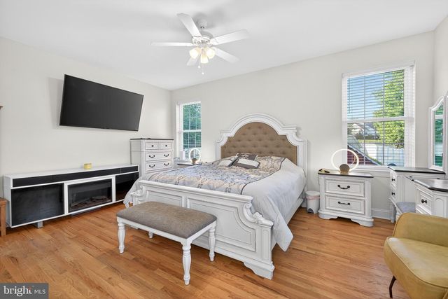 2623 PIKE CREEK RD, Wilmington, DE 19808